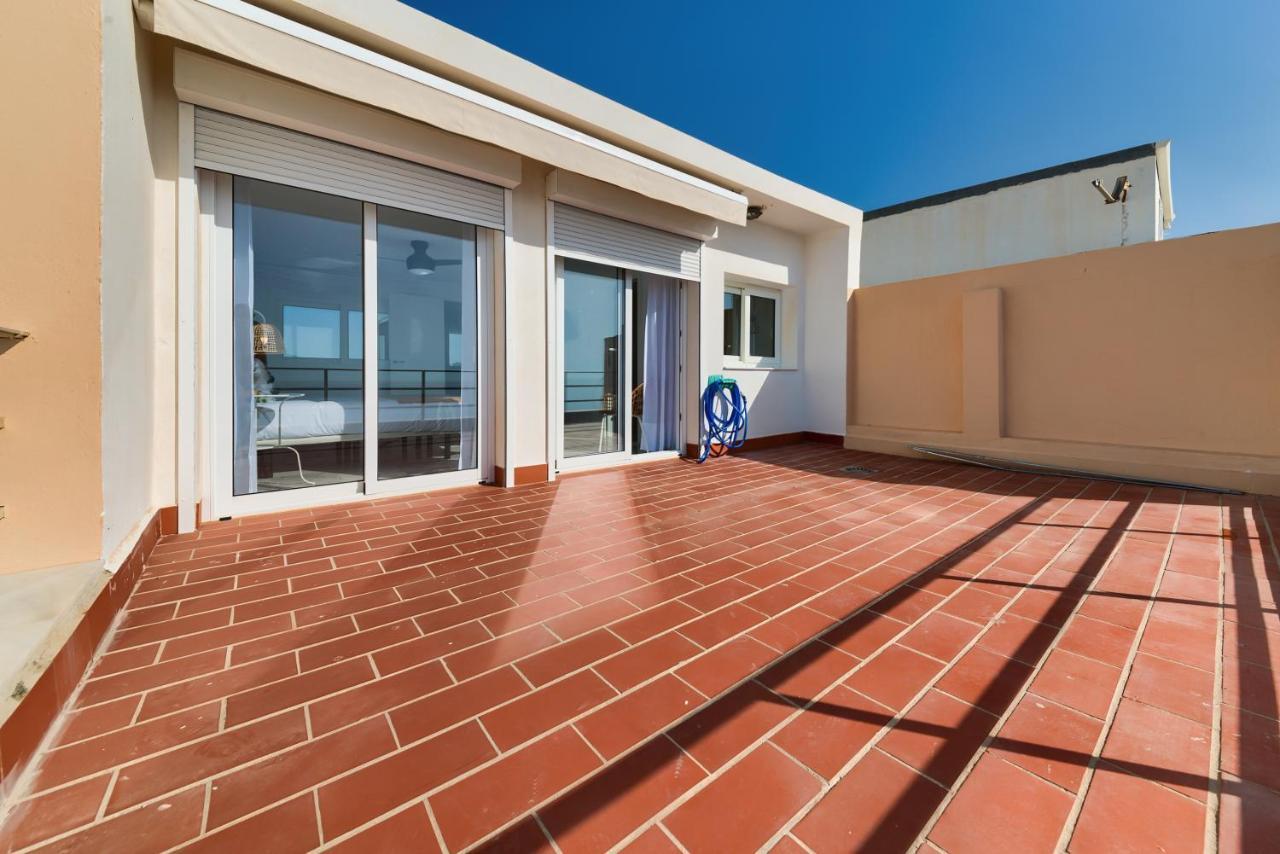 Holidays2Fuengirola Duplex With Stunning Sea View, Terraces,1St Line Beside Port מראה חיצוני תמונה