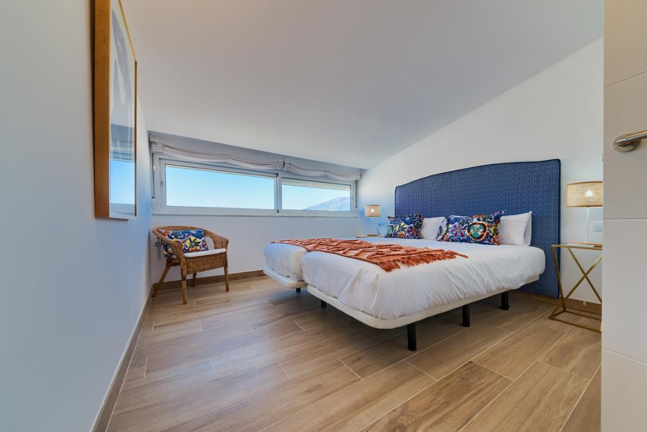 Holidays2Fuengirola Duplex With Stunning Sea View, Terraces,1St Line Beside Port מראה חיצוני תמונה
